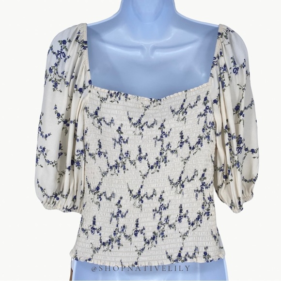 NWT Reformation Women's Lua Puff Sleeve Floral Smocked Top Sz 8, Ivory & Blue - Picture 13 of 16